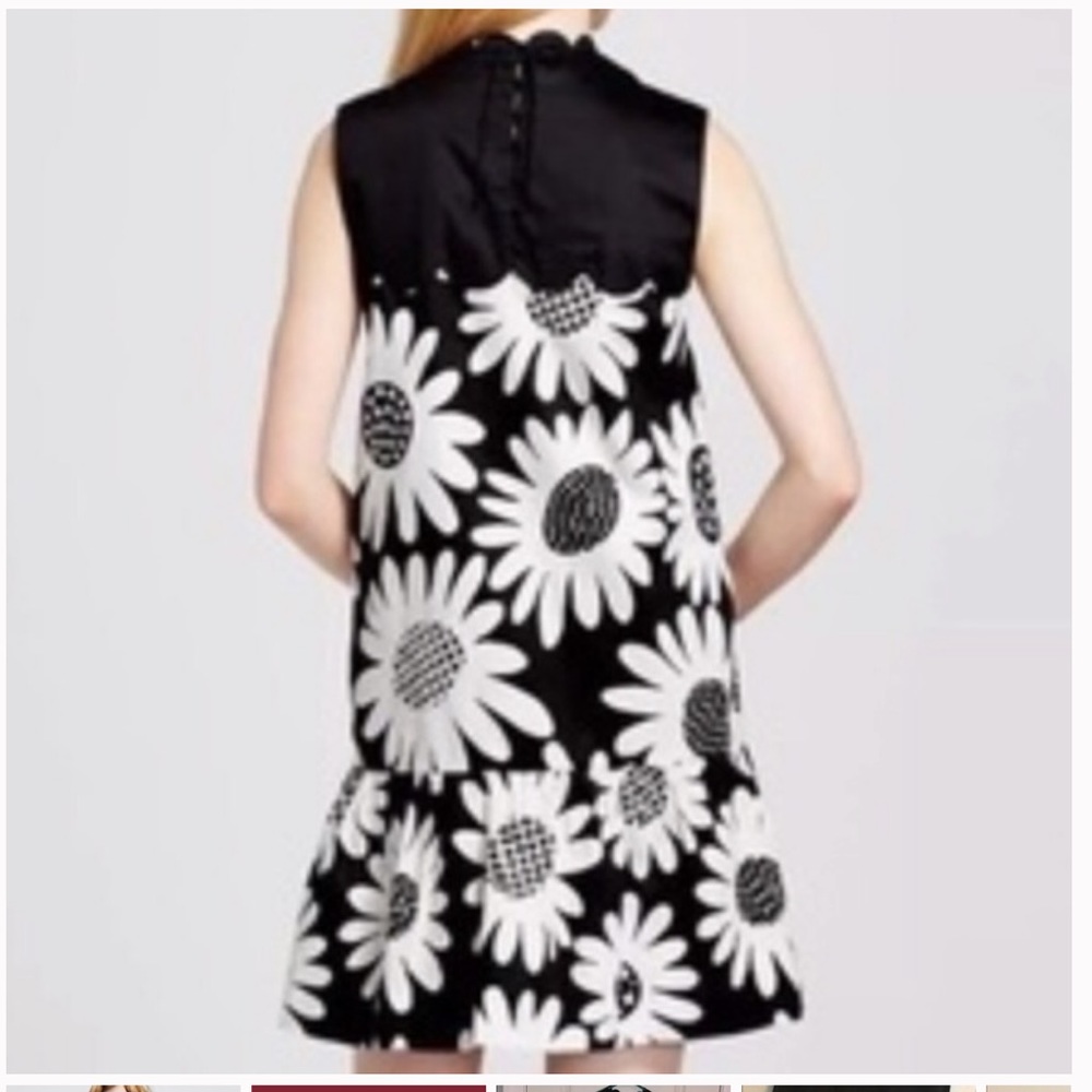 Victoria Beckham L target scalloped daisy dress - Picture 3 of 8